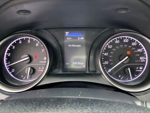 Used 2024 Toyota Camry SE image 25