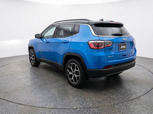 Used 2025 Jeep Compass Limited AWD/4WD image 6