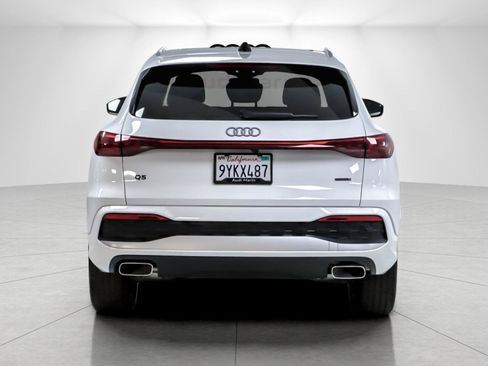 Used 2025 Audi Q5 Premium AWD/4WD image 4