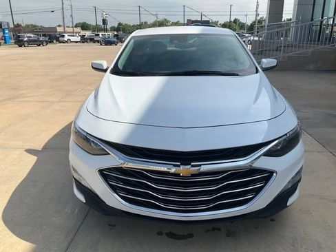 Used 2025 Chevrolet Malibu LT FWD image 40