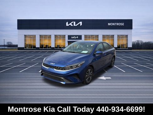 Used 2023 Kia Forte LXS w/ LXS Technology Package image 1