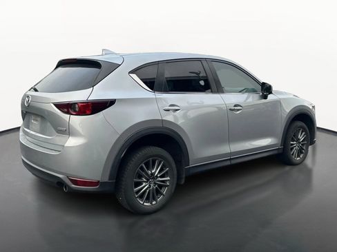 Used 2017 MAZDA CX-5 Touring w/ Preferred Equipment Package AWD/4WD image 3