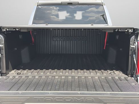 Used 2025 Toyota Tacoma TRD Sport RWD image 8