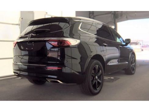 Used 2024 Buick Enclave Essence w/ Experience Buick Package AWD/4WD image 3