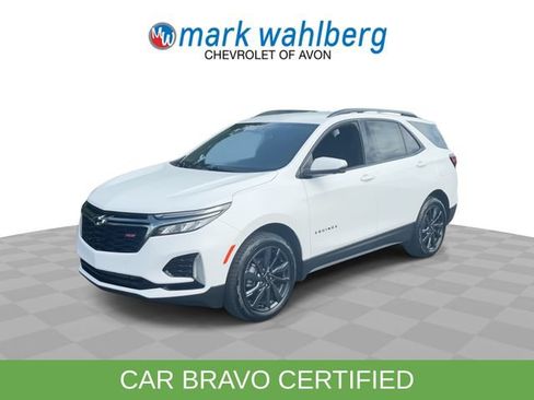 Certified 2022 Chevrolet Equinox RS w/ Infotainment Package AWD/4WD image 4