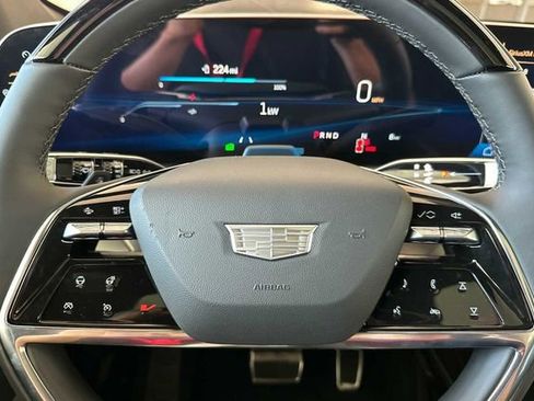 New 2026 Cadillac Vistiq Luxury image 22