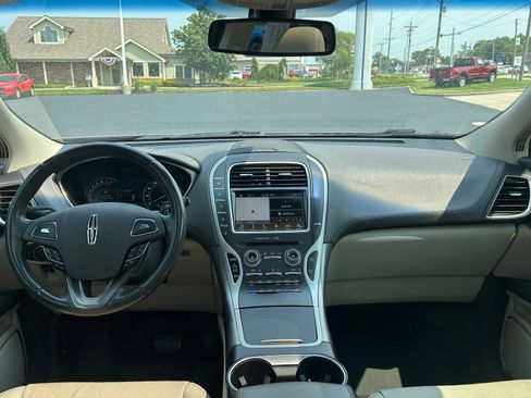 Used 2018 Lincoln MKX Reserve w/ Lincoln MKX Climate Package AWD/4WD image 14