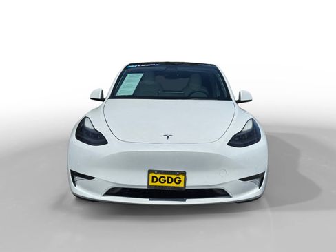 Used 2022 Tesla Model Y Performance AWD/4WD image 8