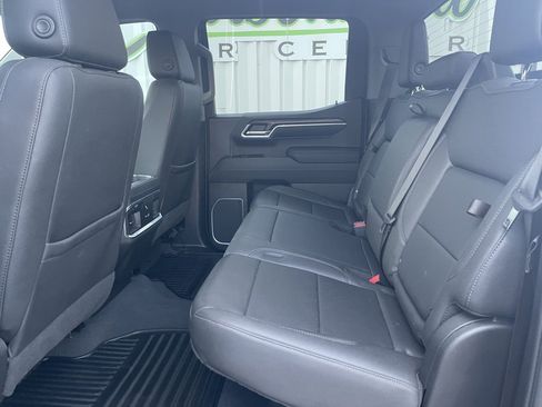 Used 2023 GMC Sierra 1500 SLT w/ SLT Convenience Package image 18