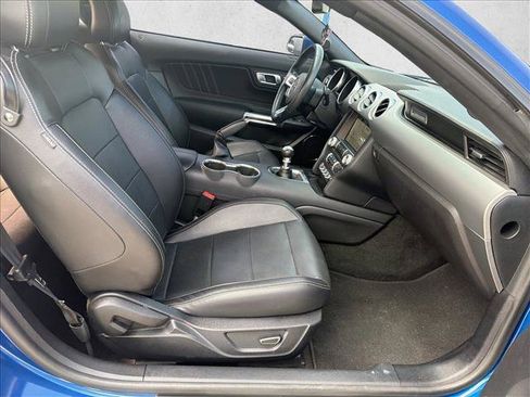 Used 2018 Ford Mustang GT Premium RWD image 19