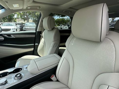 New 2026 Genesis GV80 2.5T Prestige AWD/4WD image 18