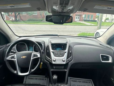 Used 2017 Chevrolet Equinox Premier w/ Enhanced Convenience Package AWD/4WD image 24