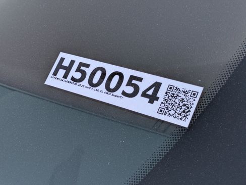 Used 2020 Ford F150 Platinum w/ Technology Package image 32