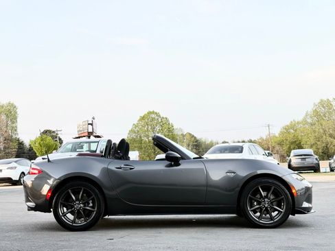Used 2018 MAZDA MX-5 Miata Club image 13