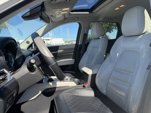 Used 2017 MAZDA CX-5 Grand Touring image 2