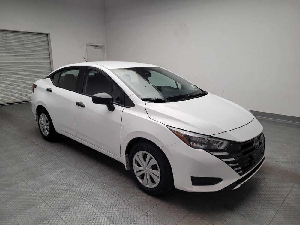 Used 2025 Nissan Versa S w/ Trunk Package FWD image 13