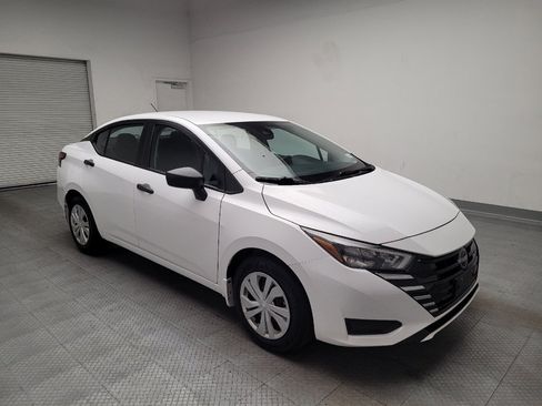 Used 2025 Nissan Versa S w/ Trunk Package FWD image 13