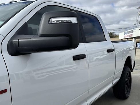 New 2026 RAM 2500 Big Horn AWD/4WD image 8