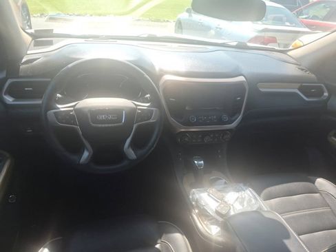 Used 2017 GMC Acadia Denali w/ Technology Package AWD/4WD image 8