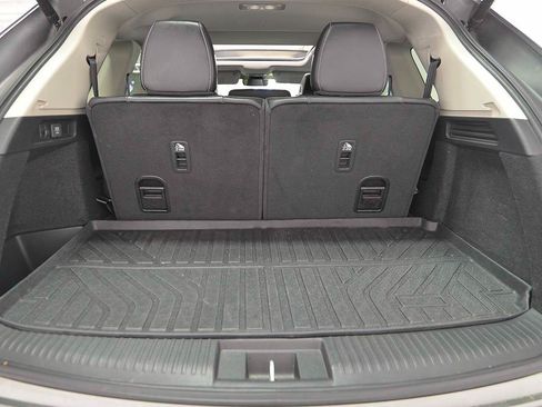 Used 2023 Acura MDX w/ Technology Package FWD image 13