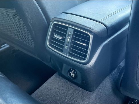 Used 2020 Genesis G70 2.0T w/ Elite Package image 26