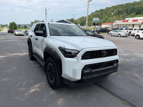 Used 2025 Toyota 4Runner TRD Off-Road Premium w/ Tow Technology Package AWD/4WD image 3
