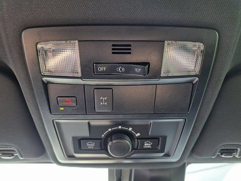 Used 2023 Toyota Tacoma TRD Off-Road AWD/4WD image 31