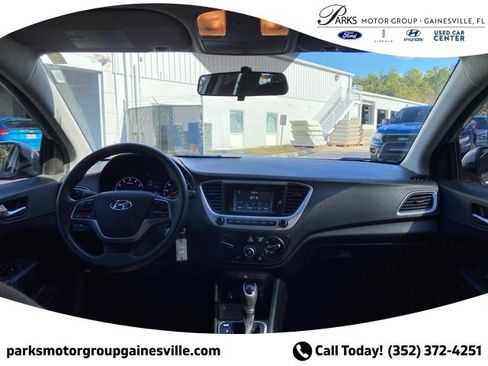 Used 2019 Hyundai Accent SE image 14