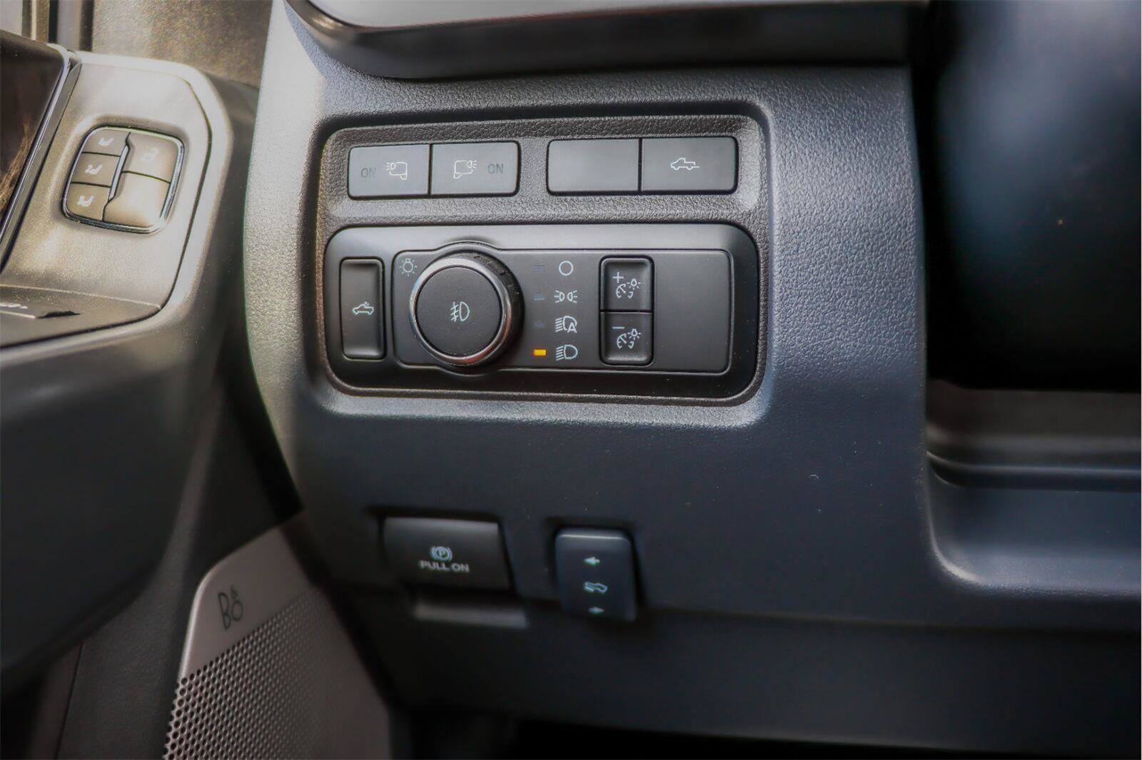 Certified 2024 Ford F250 Lariat w/ Lariat Ultimate Package AWD/4WD image 19