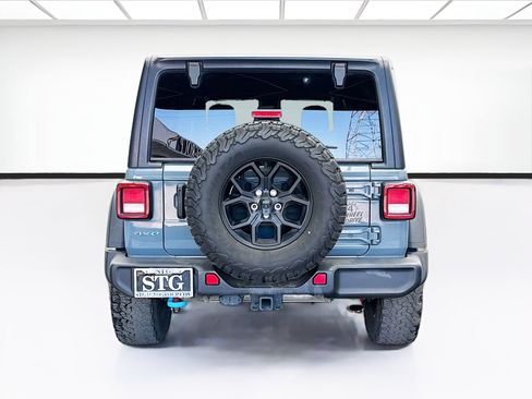 Used 2024 Jeep Wrangler Unlimited AWD/4WD image 5
