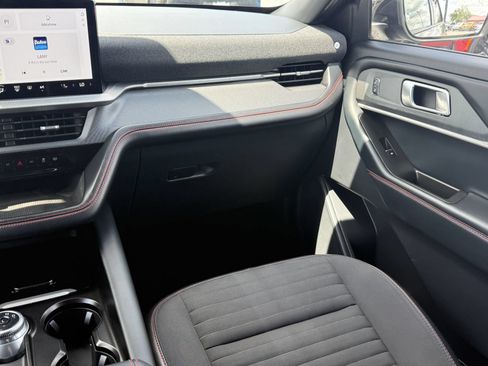 Certified 2025 Ford Explorer ST-Line AWD/4WD image 19
