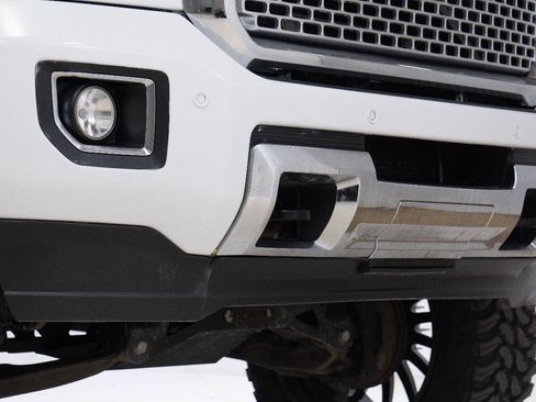 Used 2016 GMC Sierra 2500 Denali w/ Duramax Plus Package image 11