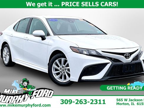 Used 2024 Toyota Camry SE FWD image 1