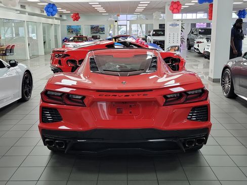 Used 2023 Chevrolet Corvette Stingray Coupe w/ 1LT RWD image 3