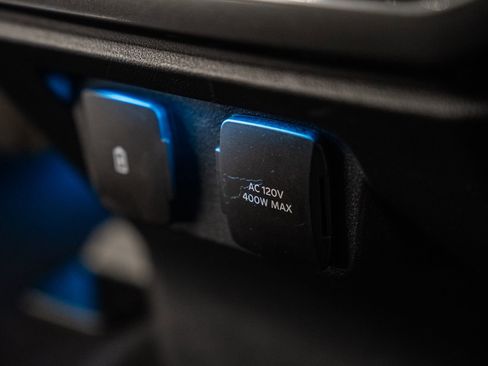 Used 2023 Ford F150 Lariat w/ Equipment Group 502A High image 35