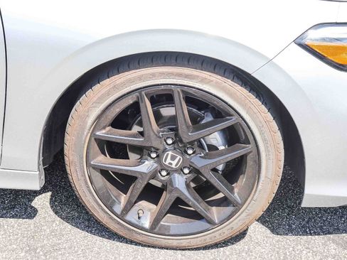 Used 2025 Honda Civic Sport image 7