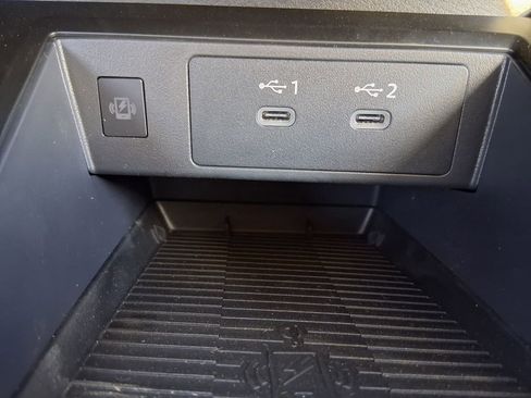 New 2026 Nissan Kicks SR w/ Cold Weather Package image 17