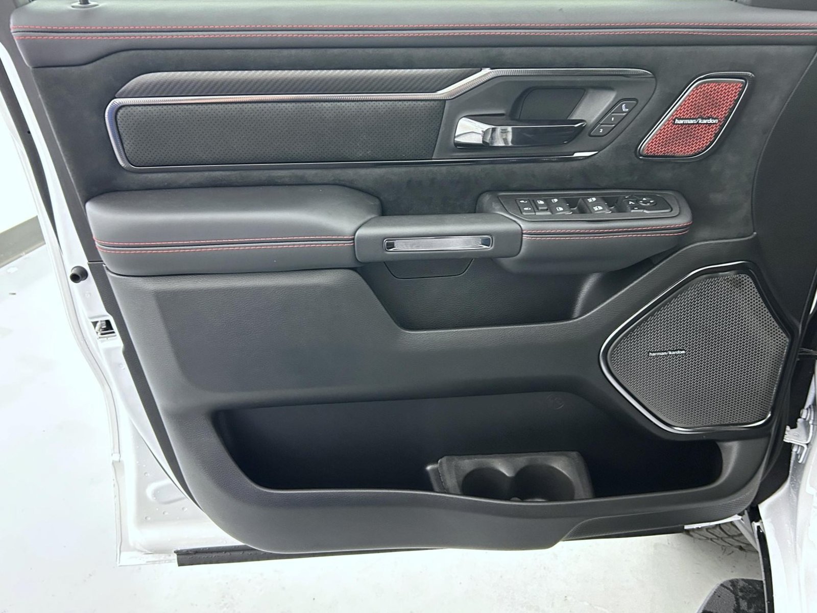 New 2027 RAM 1500 RHO w/ RHO Level 1 Equipment Group AWD/4WD image 9