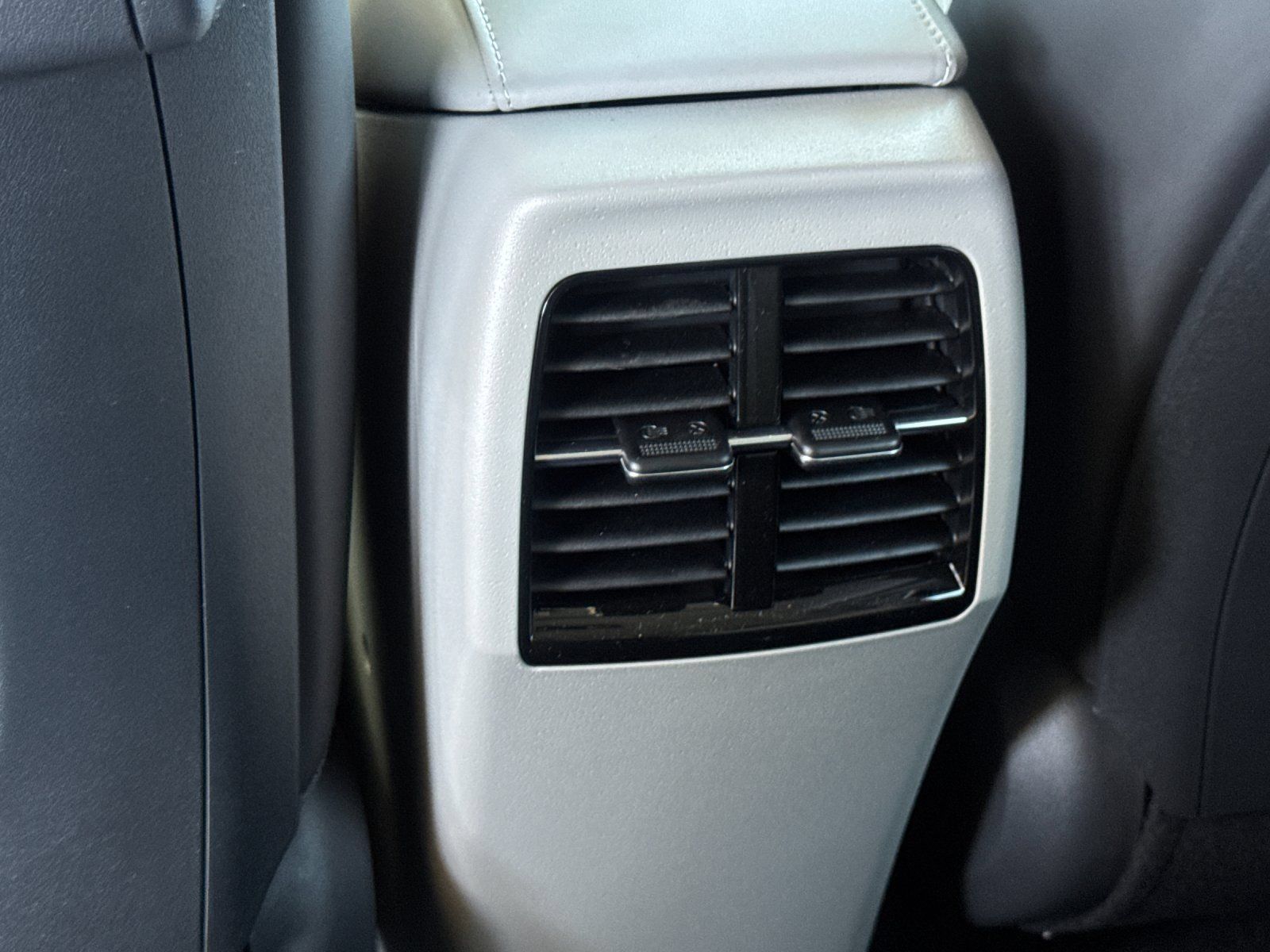 New 2026 Kia Niro Wave w/ Wave Preserve Package FWD image 13
