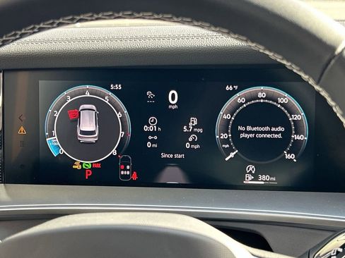 New 2026 Volkswagen Tiguan SE FWD image 27