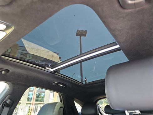 Used 2025 Genesis GV70 3.5T Sport w/ Sport Advanced Package image 25