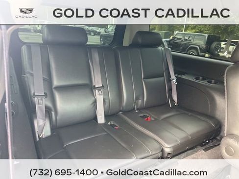 Used 2011 Cadillac Escalade ESV Luxury AWD/4WD image 12