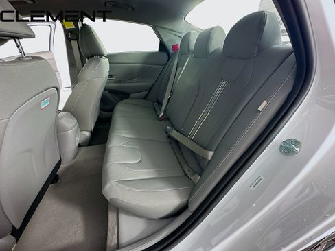 Certified 2026 Hyundai Elantra Sport FWD image 30
