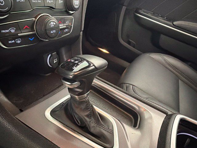 Used 2022 Dodge Charger SXT w/ Cold Weather Package AWD/4WD image 27