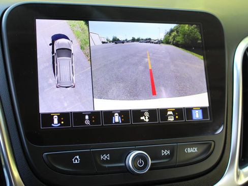 Used 2024 Chevrolet Equinox LT AWD/4WD image 13