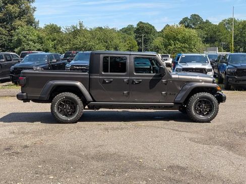 New 2026 Jeep Gladiator Sport AWD/4WD image 2