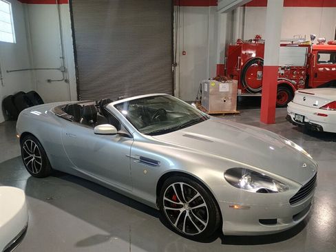 Used 2009 Aston Martin DB9 Volante image 12