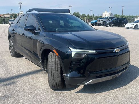 Used 2024 Chevrolet Blazer EV LT AWD/4WD image 3