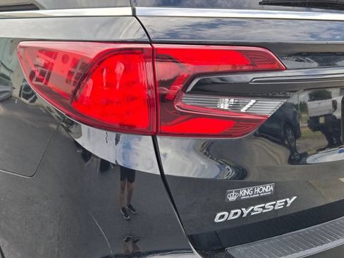 Used 2023 Honda Odyssey Sport image 9