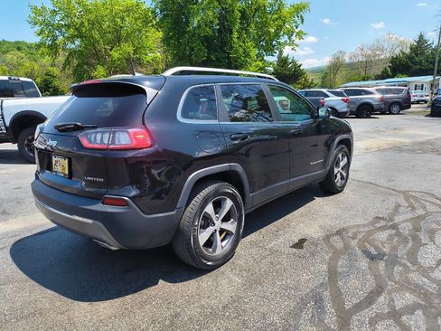 Used 2019 Jeep Cherokee Limited AWD/4WD image 9